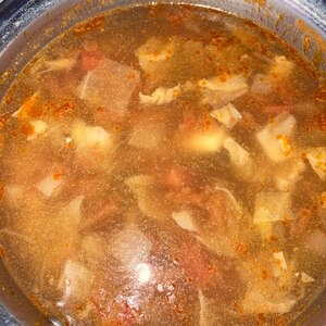 サラミとカラフルグリル野菜のトマトスープ